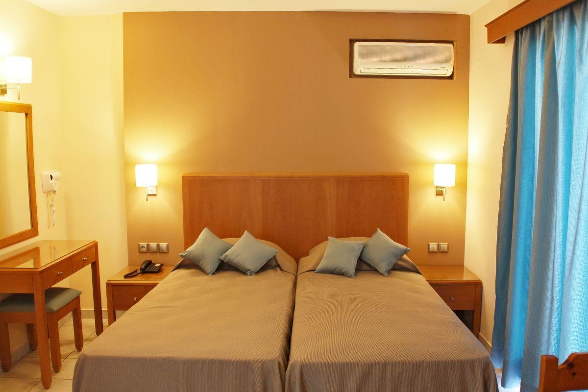 Sandys Studios Apartments And Log Villas Psalidi  Ngoại thất bức ảnh